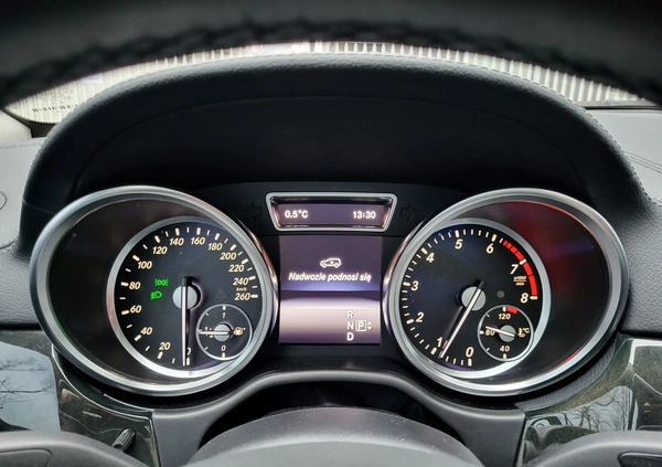 Mercedes-Benz GL cena 169900 przebieg: 24817, rok produkcji 2016 z Warszawa małe 704